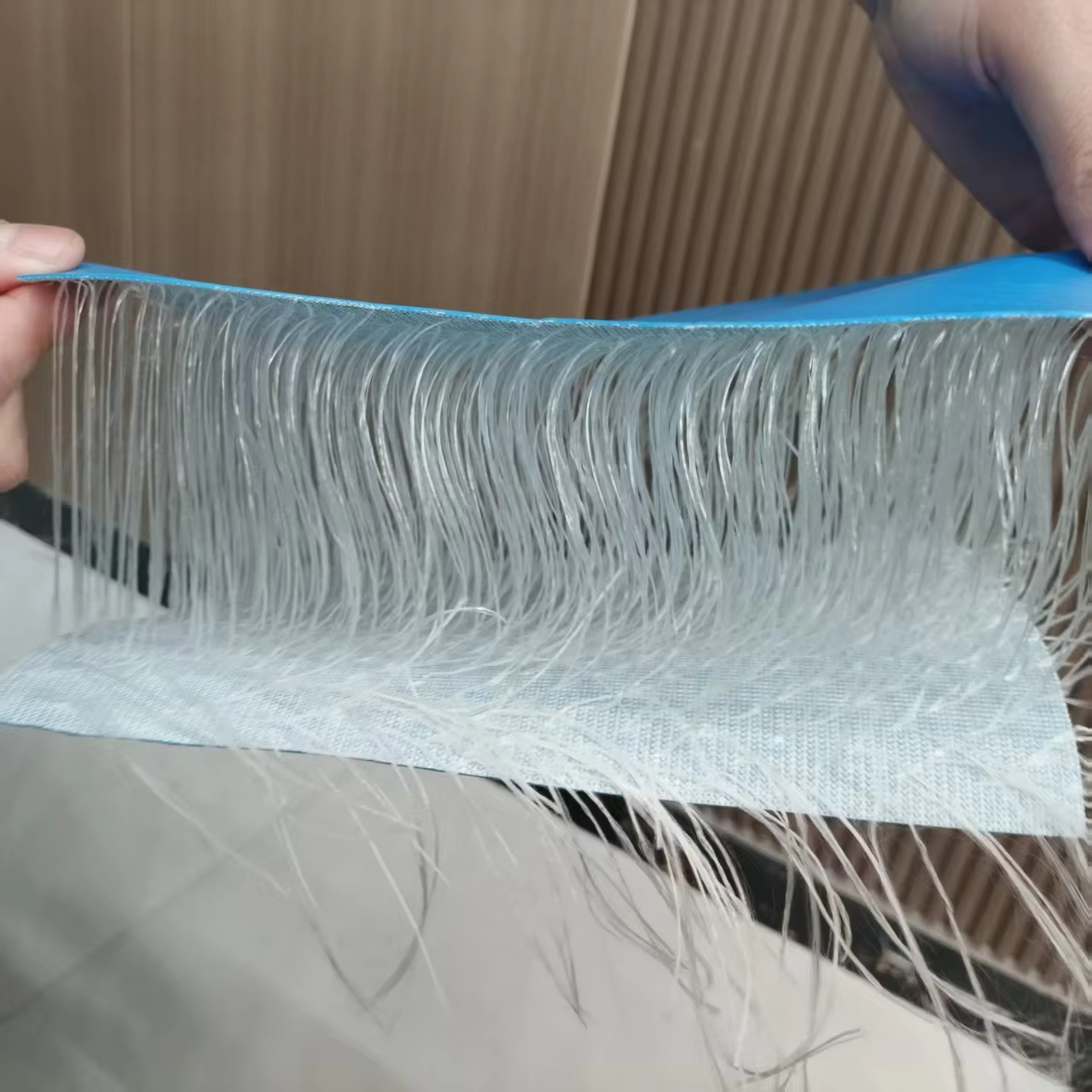 Tecnología Drop-Stitch - fibras internas que dan rigidez a la piscina portátil PoolUp!